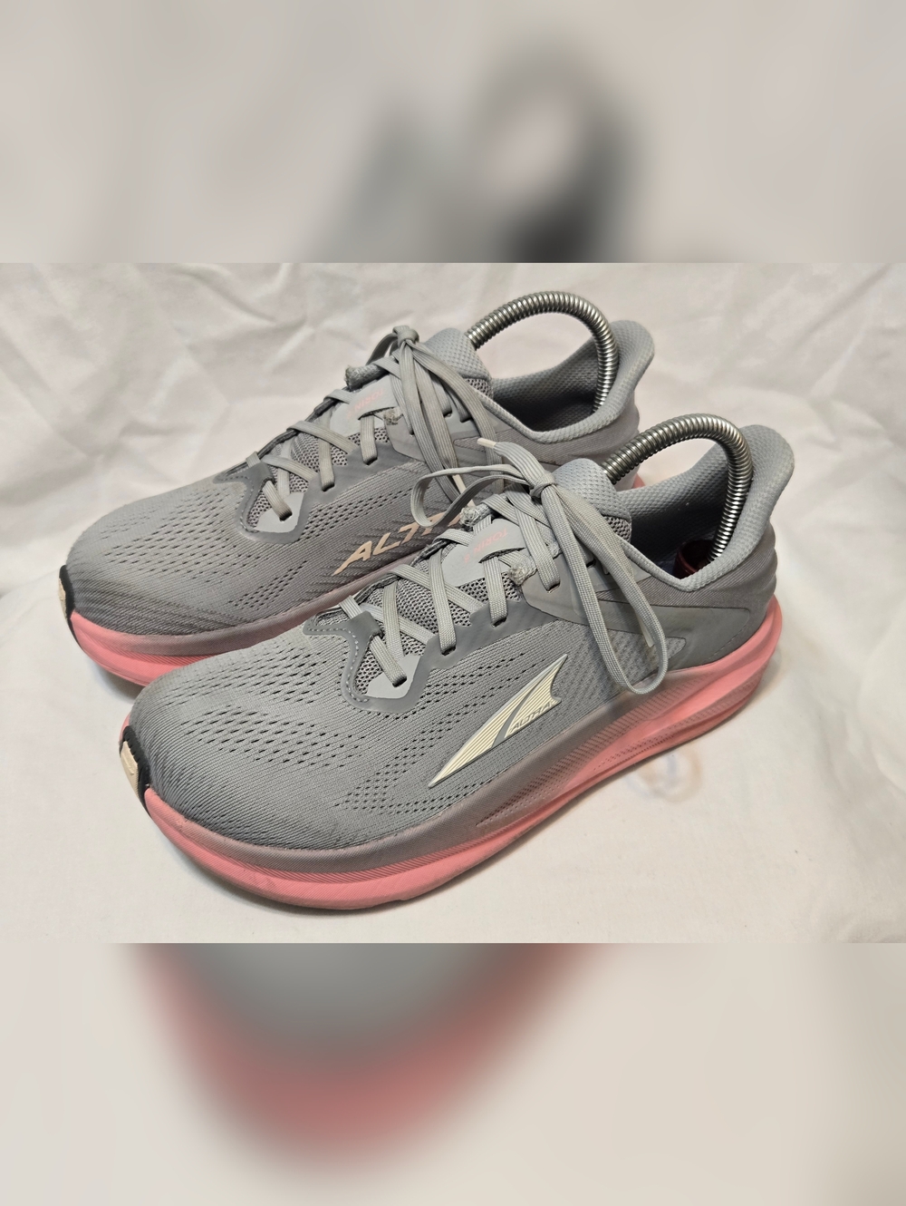 Altra Womens Torin 8 Zero Drop Running Shoes Gray/Pink Sz 7.5 - Picture 2 of 10